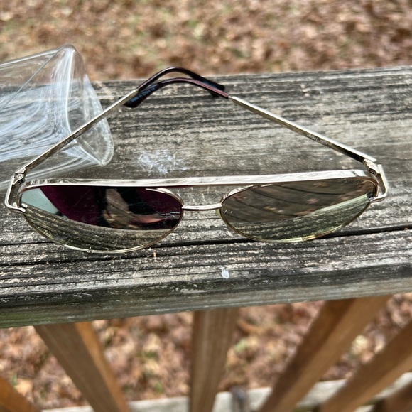 Desi PerkinsXQuay Gold High Key Sunglasses, (1st edition, Discontinued) - Picture 13 of 15